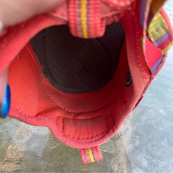 Keen Whisper Coral Waterproof Sport Hiking Water Beach Sandals - Picture 8 of 15